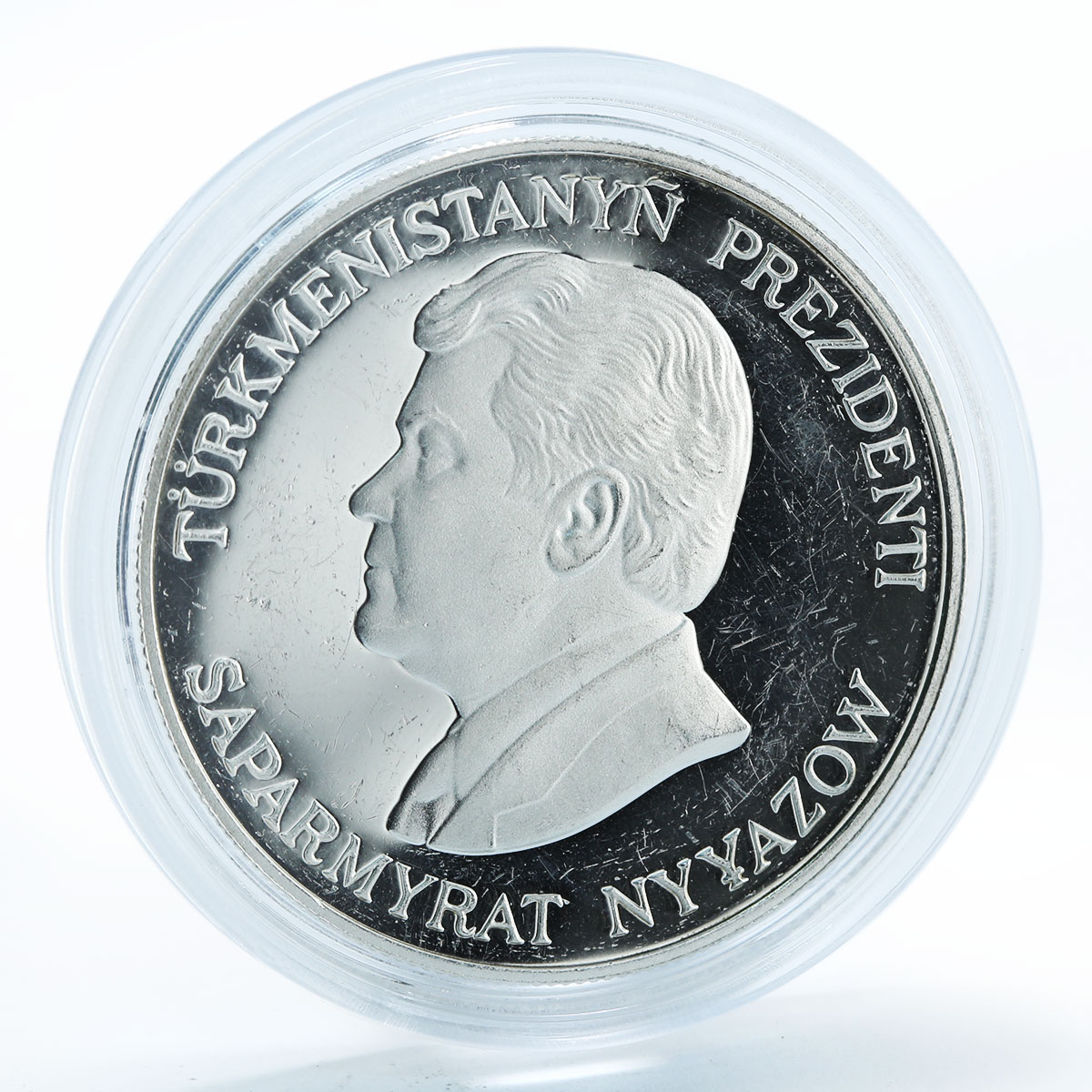 3 маната в рублях. 500 Манат Туркменистан. 1000 Манат золото монета. Монета 500 манат 1999 год Туркменистан. 1 Доллар манат.