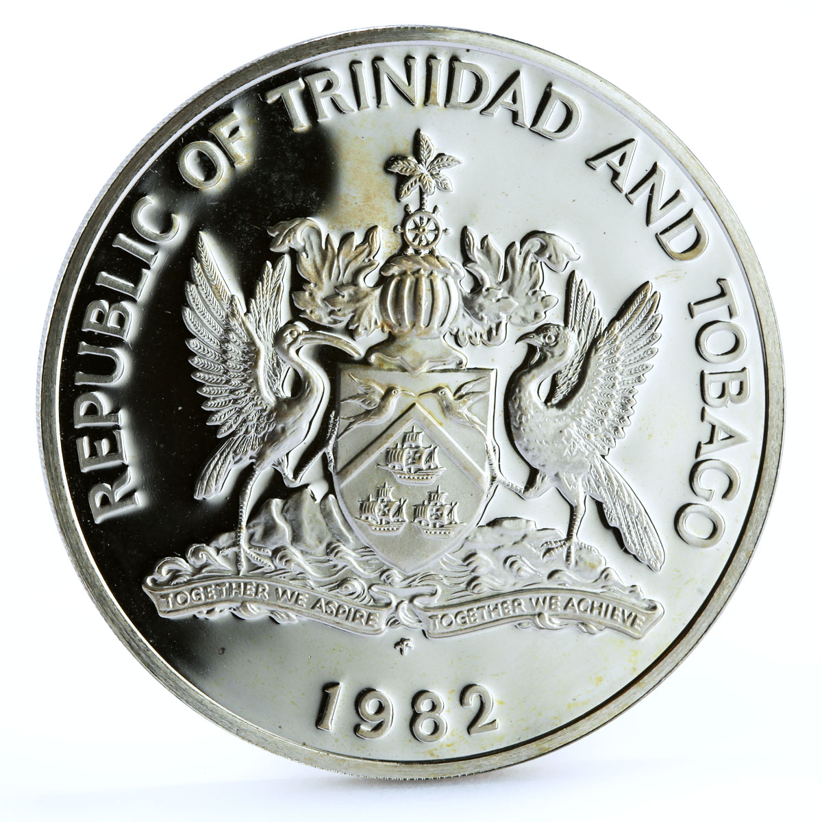 Trinidad and Tobago 10 dollars Independence National Flag proof silver coin 1982