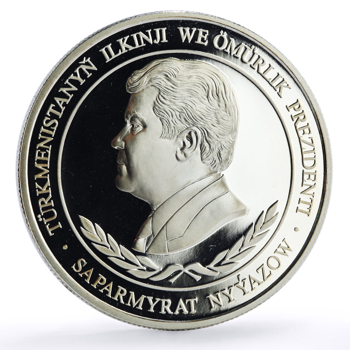 Turkmenistan 500 manat 61th Birth of President Nyyazow State Emblem Ag coin 2001