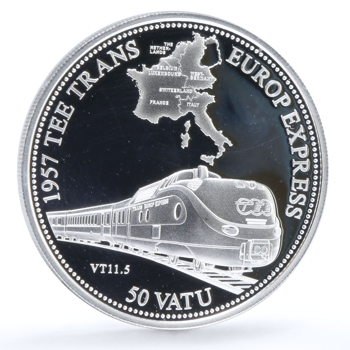 Vanuatu 50 vatu Trains Railways Tee Trans Europe Express Locomotive Ag coin 2011