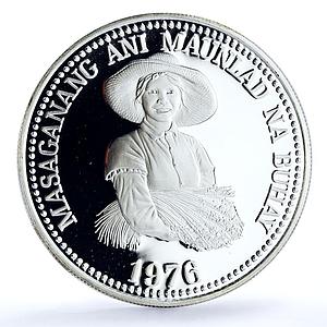 Philippines 25 piso FAO Food Day Woman Holding Grain proof silver coin 1976