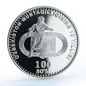 Uzbekistan 100 Som Football player silver coin 2001