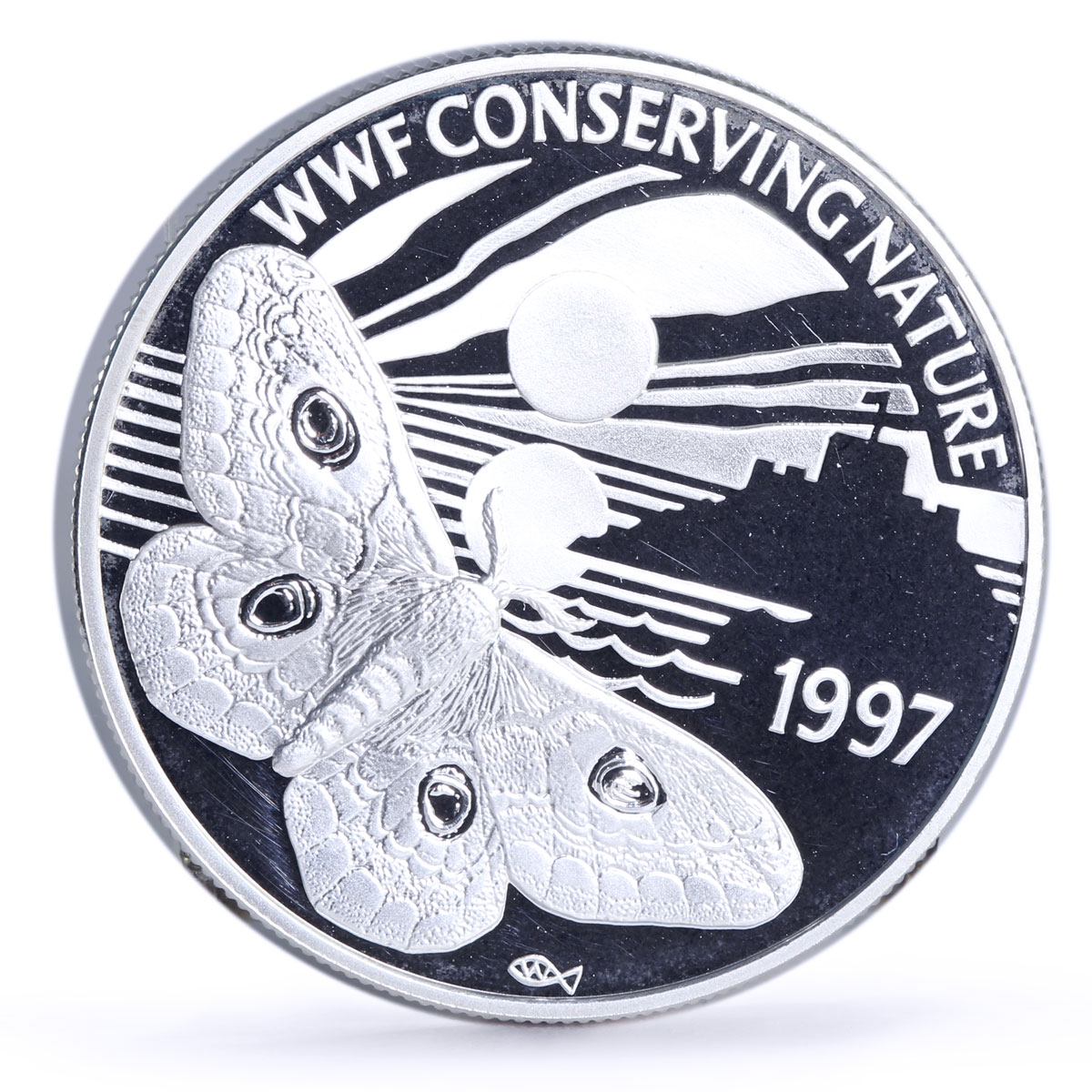 Bailiwick of Guernsey 2 pounds WWF Emperor Moth Butterfly Fauna silver coin 1997