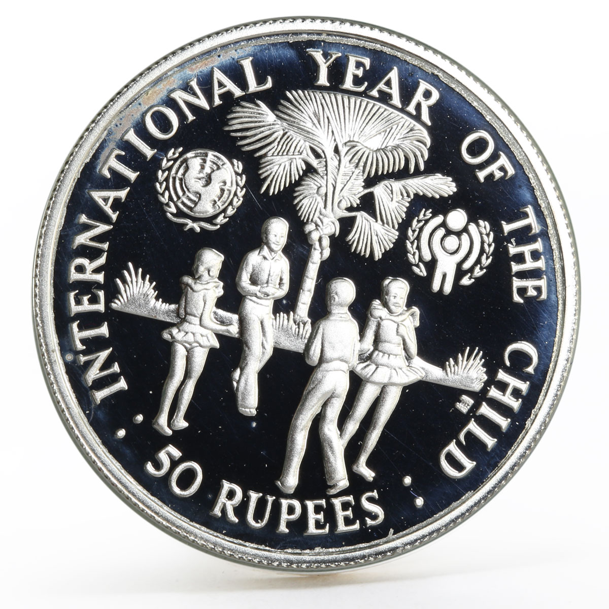 Seychelles 50 rupees International Year of Child silver coin 1980