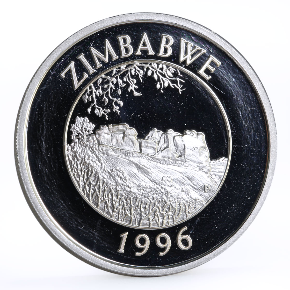 Zimbabwe 10 dollars Wildlife Landmarks series Motopo Hills Bull silver coin 1996