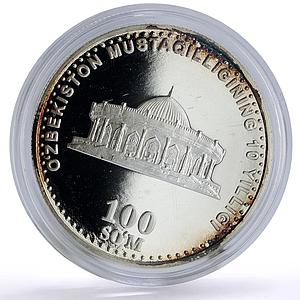 Uzbekistan 100 som 10th Independence Amir Temur Museum KM-20 silver coin 2001