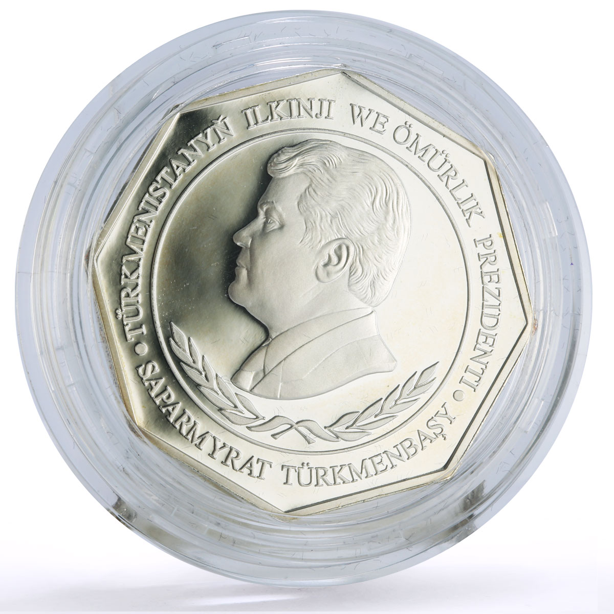 Turkmenistan 500 manat Ak Bugdai Wheat Discovery Eight-sided silver coin 2004