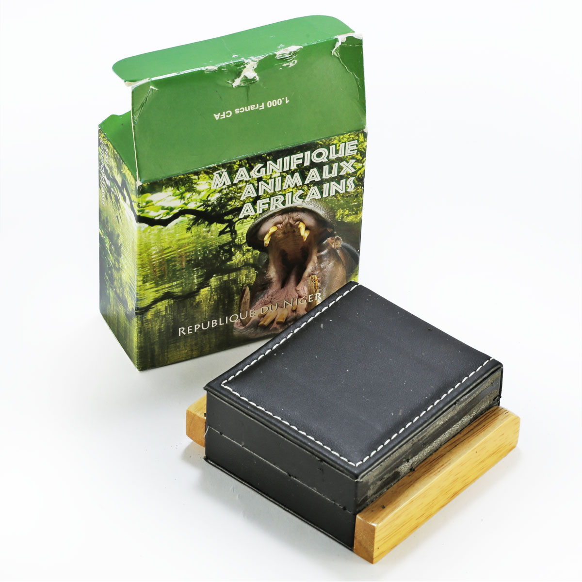 Niger 1000 francs Conservation Wildlife Hippo Fauna w/ Crystal silver coin 2012