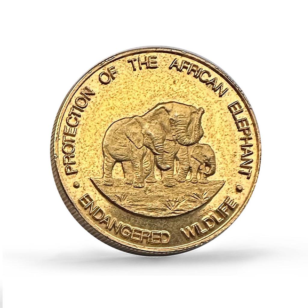 Uganda 4000 shillings Endangered Wildlife Elephants Pattern coin 1995
