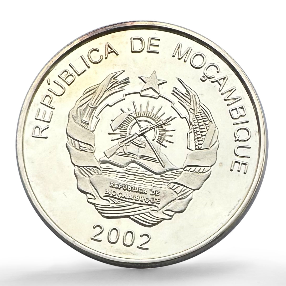 Mozambique 1000 meticais Athens Olympic Games Runner Pattern silver coin 2002