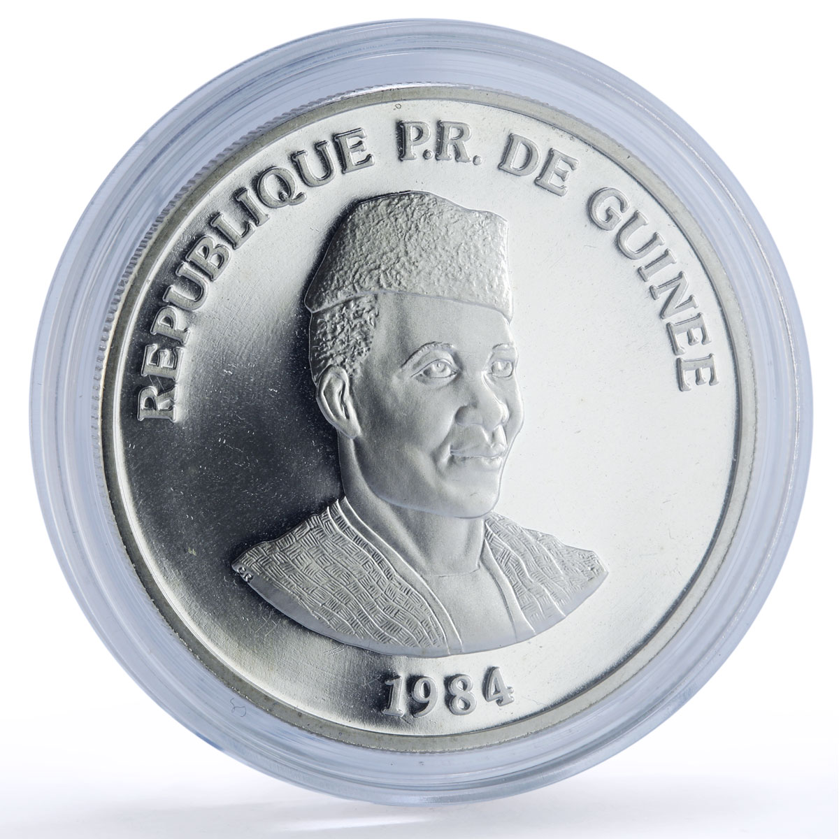 Guinea 500 sylis Walking International Games Sports proof silver coin 1984