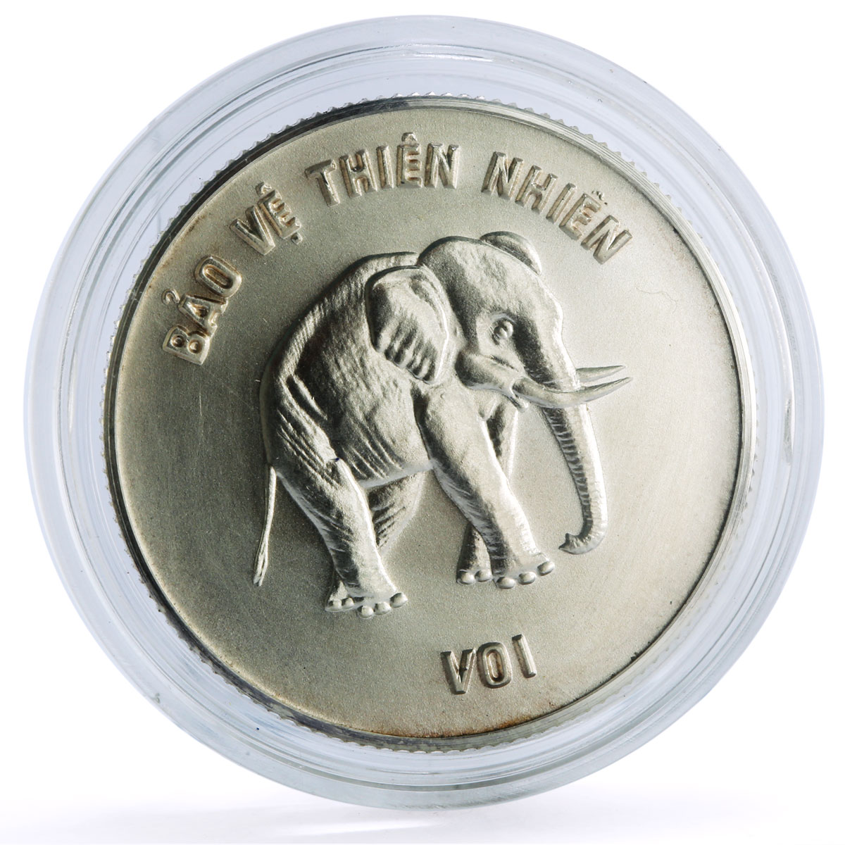 Vietnam 100 dong Elephant Protection Nature Wildlife Fauna silver coin 1986