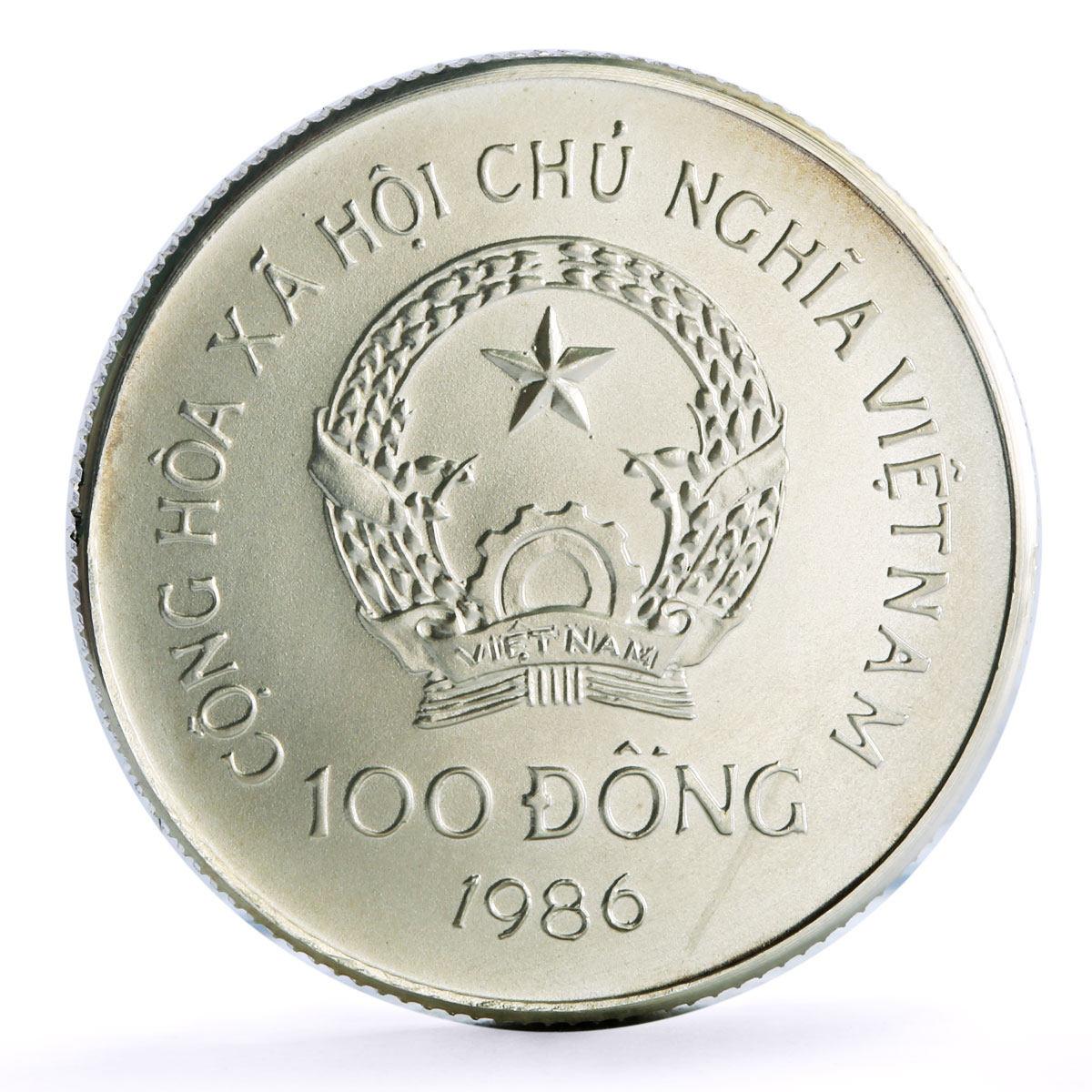Vietnam 100 dong Buffalo Bull Protection Nature Wildlife Fauna silver coin 1986