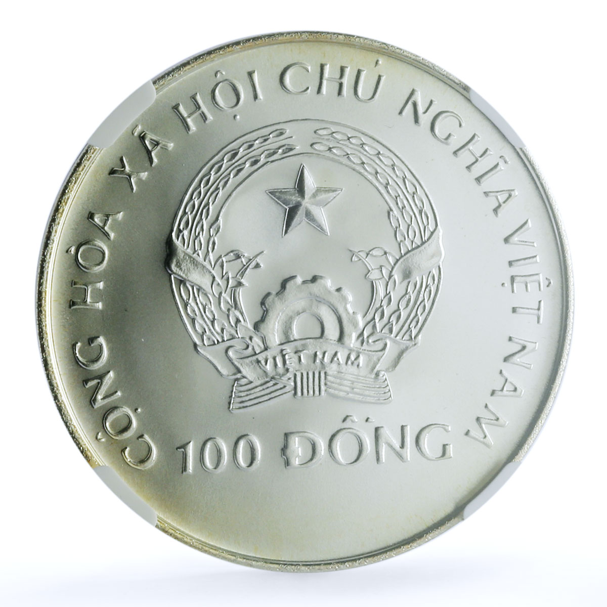 Vietnam 100 dong Football World Cup 1994 USA KM-34 MS 69 NGC silver coin 1991 Vietnam 100 dong Football World Cup 1994 USA KM-34 MS 69 NGC silver coin 1991