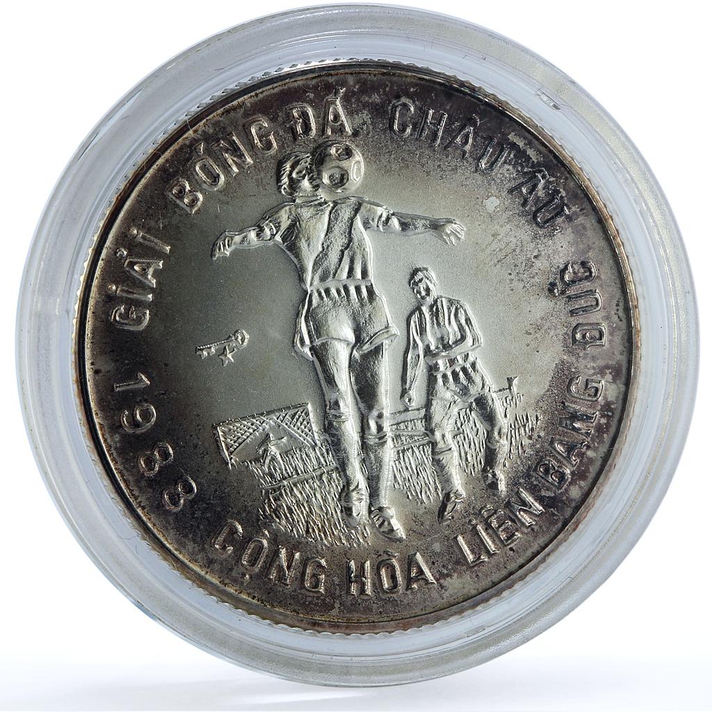 Vietnam 100 dong Football EURO Cup Germany KM-26 Sports Players silver coin 1988
