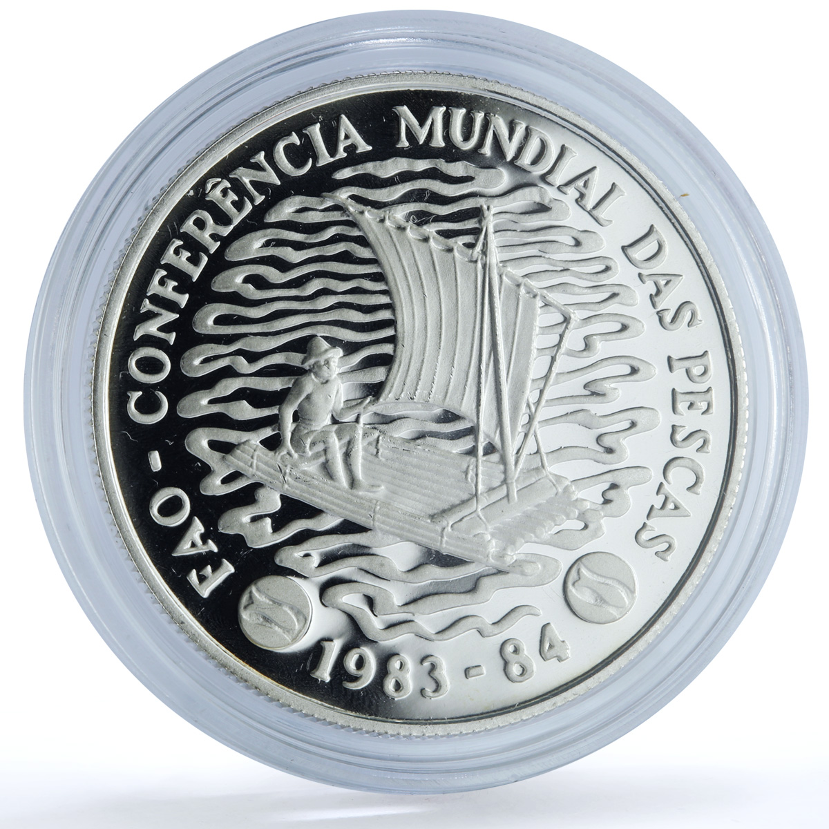 Mozambique 50 meticais FAO KM-106a Food Day Ship Boat proof silver coin 1983