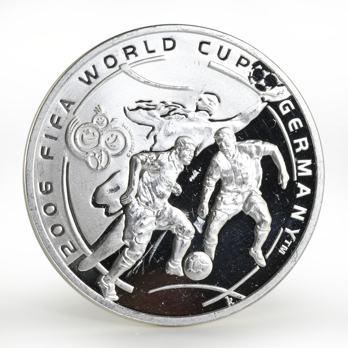 Armenia 100 dram FIFA World Cup Football Germany silver coin 2004