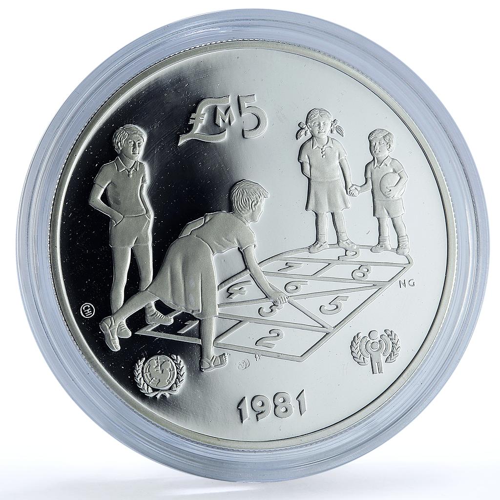 Malta 5 liri Year of the Child KM-53 UNICEF proof silver coin 1981 Malta 5 liri Year of the Child KM-53 UNICEF proof silver coin 1981