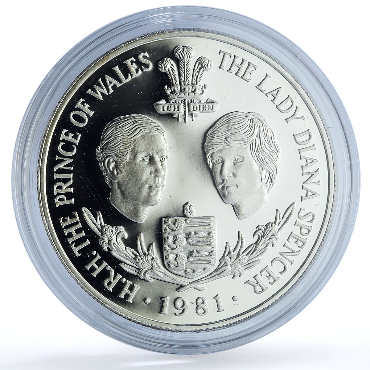 Guernsey 25 pence Wedding KM-36a Charles Diana proof silver coin 1981 Guernsey 25 pence Wedding KM-36a Charles Diana proof silver coin 1981