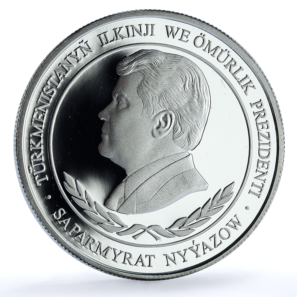 Turkmenistan 500 manat Oguz Khan KM-44 History proof silver coin 2001 Turkmenistan 500 manat Oguz Khan KM-44 History proof silver coin 2001