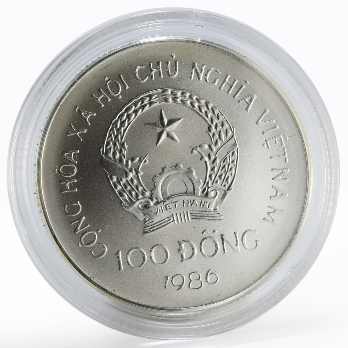 Vietnam 100 dong Natural Protection Animals Paon silver coin 1986