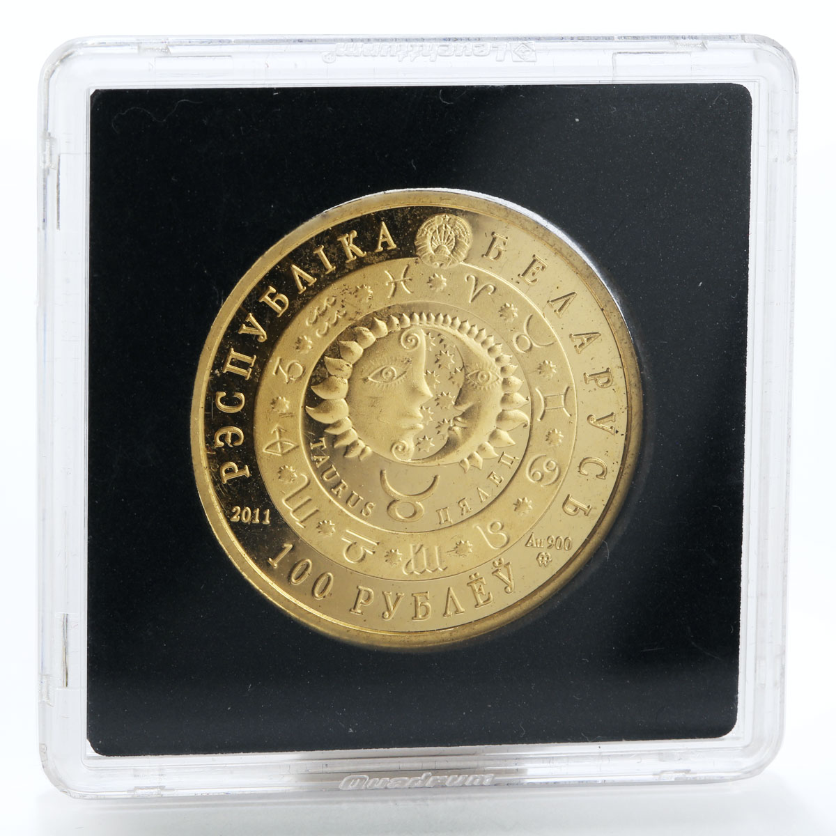 Belarus 100 rubles Zodiac Taurus Bull Sun and Moon gold coin 2011