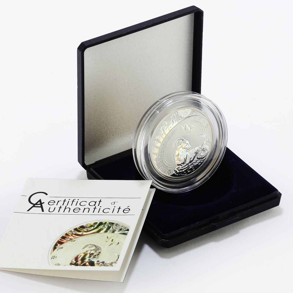 Cameroon 500 francs Zodiac series Capricornus hologram silver coin 2010