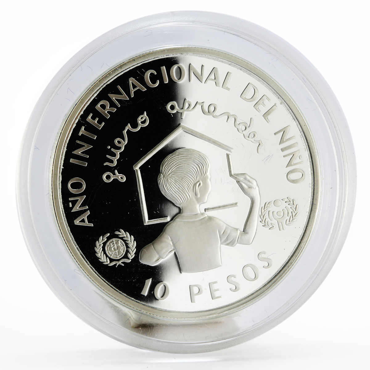 Dominican Republic 10 pesos International Year of the Child silver coin 1982