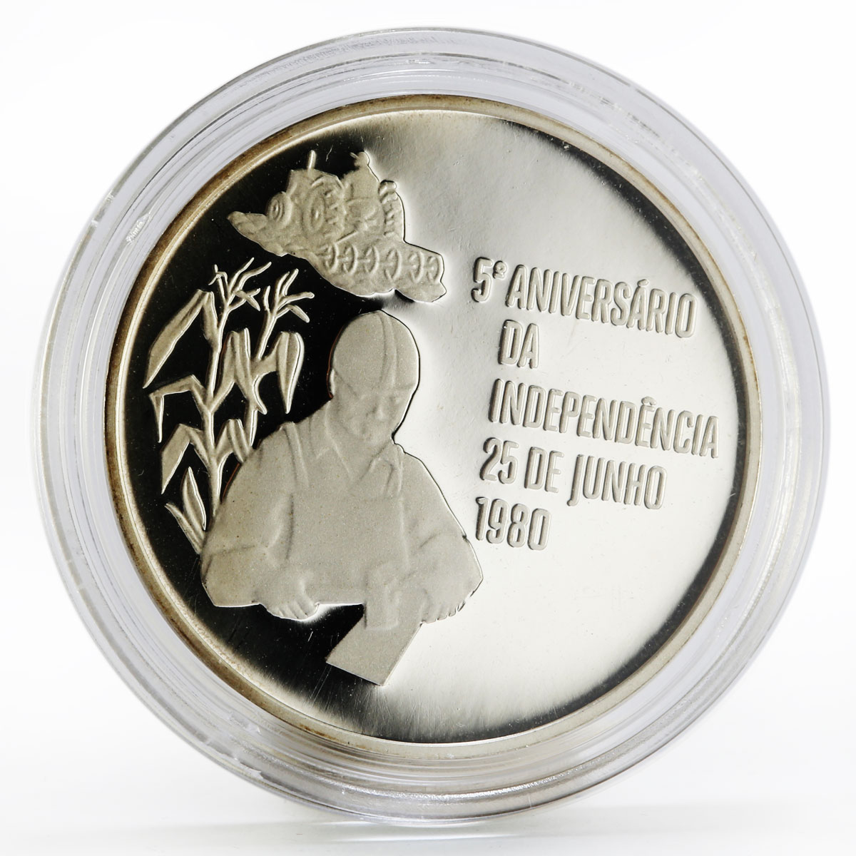 Mozambique 500 meticais 5th Anniversary of Independence Freedom silver coin 1980