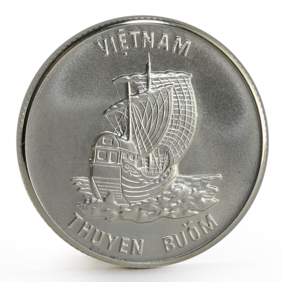 Vietnam 100 dong Vietnamese Historic Ships series Junk Ship silver coin 1986