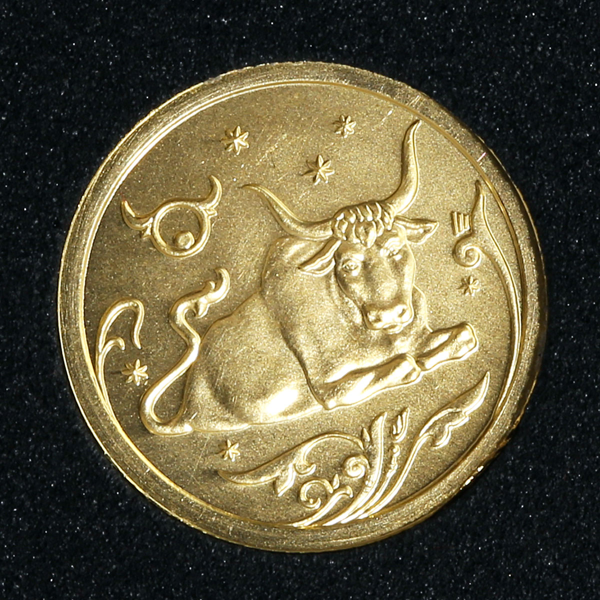 Russia 25 rubles Zodiac Taurus Bull gold 2005