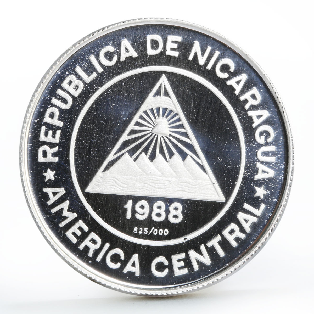 Nicaragua 50 cordobas Calgary Winter Olympic Games series Skier silver coin 1988