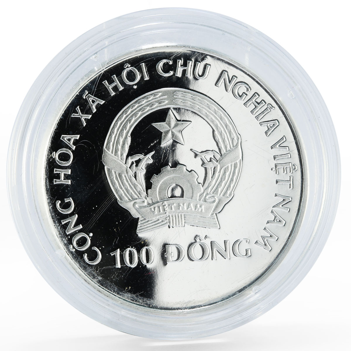 Vietnam 100 dong Albertville Winter Olypmic Games series Hockey silver coin 1990