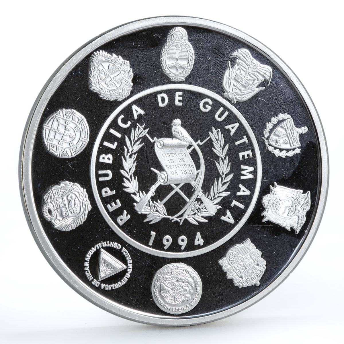 Guatemala 1 quetzal Ibero American series II Horned Guan proof silver coin 1994