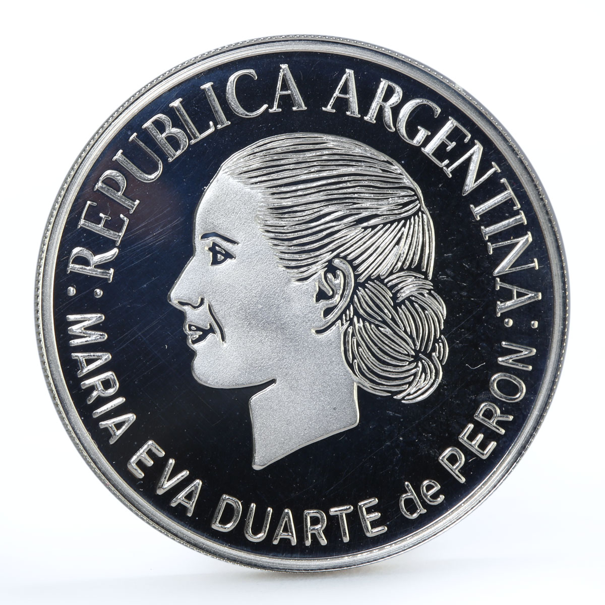 Argentina 1 peso First Lady Eva Duarte People Manifestation silver coin 2002