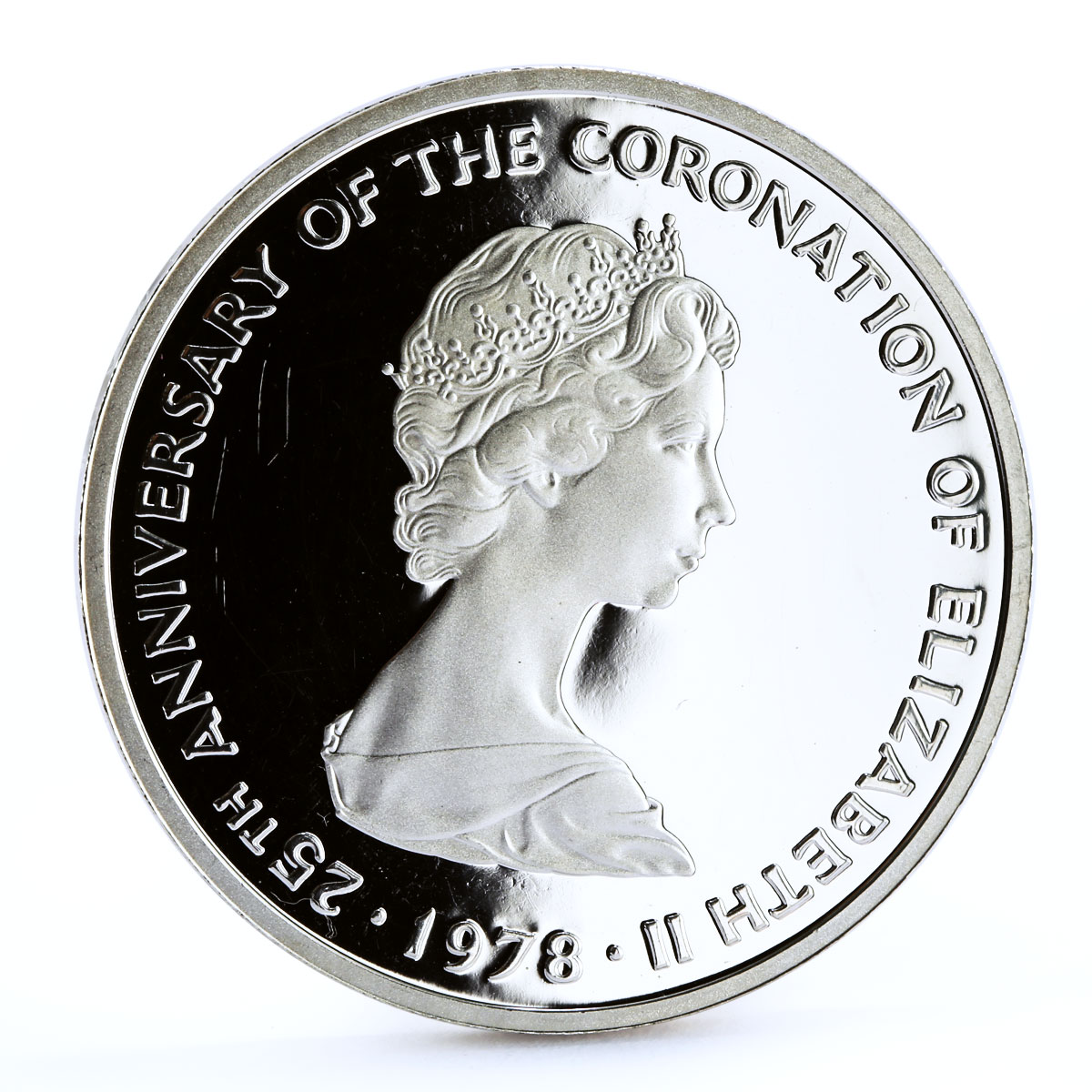 Turks and Caicos 25 crowns Queen's Beast White Greyhound Dog silver coin 1978