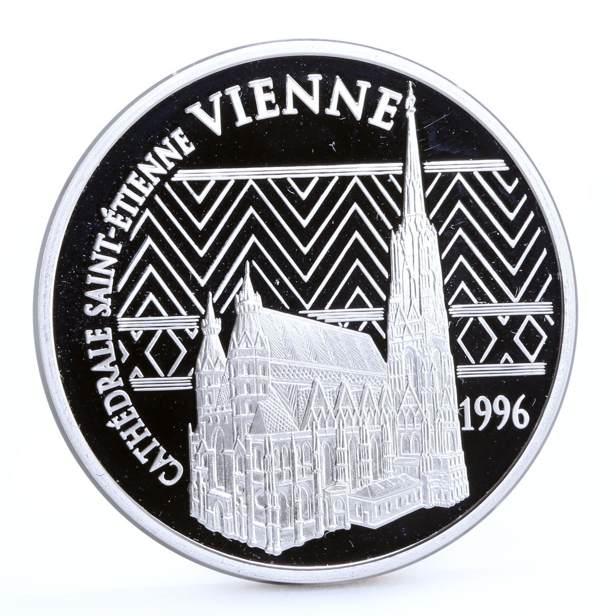 France 100 francs European Heritage Vienna's St. Stephan Church silver coin 1996