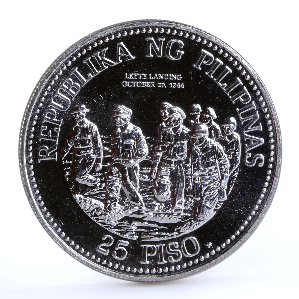 Philippines 25 pisos General Douglas McArthur silver coin 1980