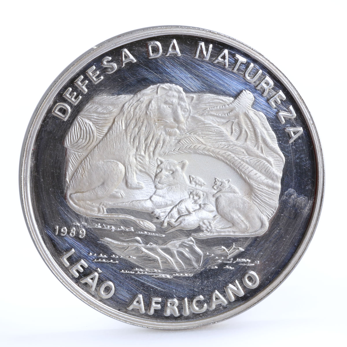 Mozambique 500 meticais Defence of Nature Lion Pride Fauna silver coin 1989