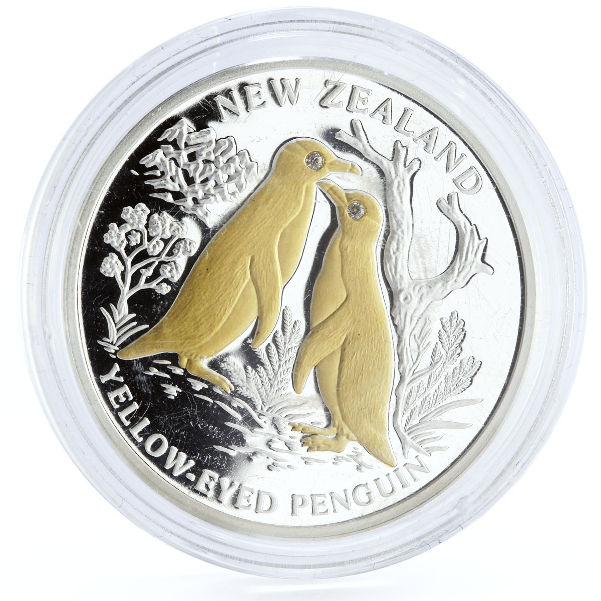 Liberia 10 dollars New Zealand Yellow Eyed Penguin Fauna gilded silver coin 2004