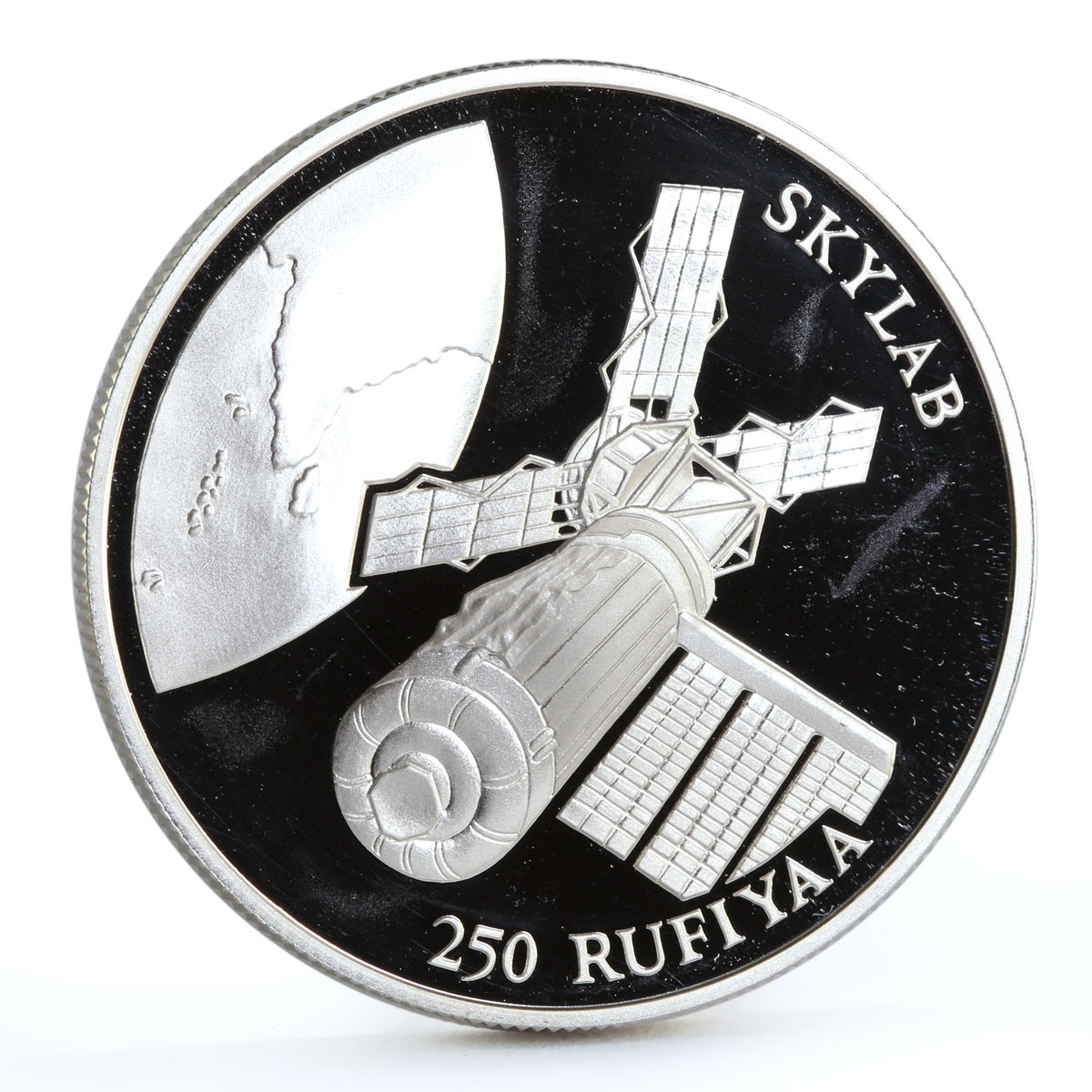 Maldives 250 rufiyaa Skylab Space Orbital Station silver coin 1993