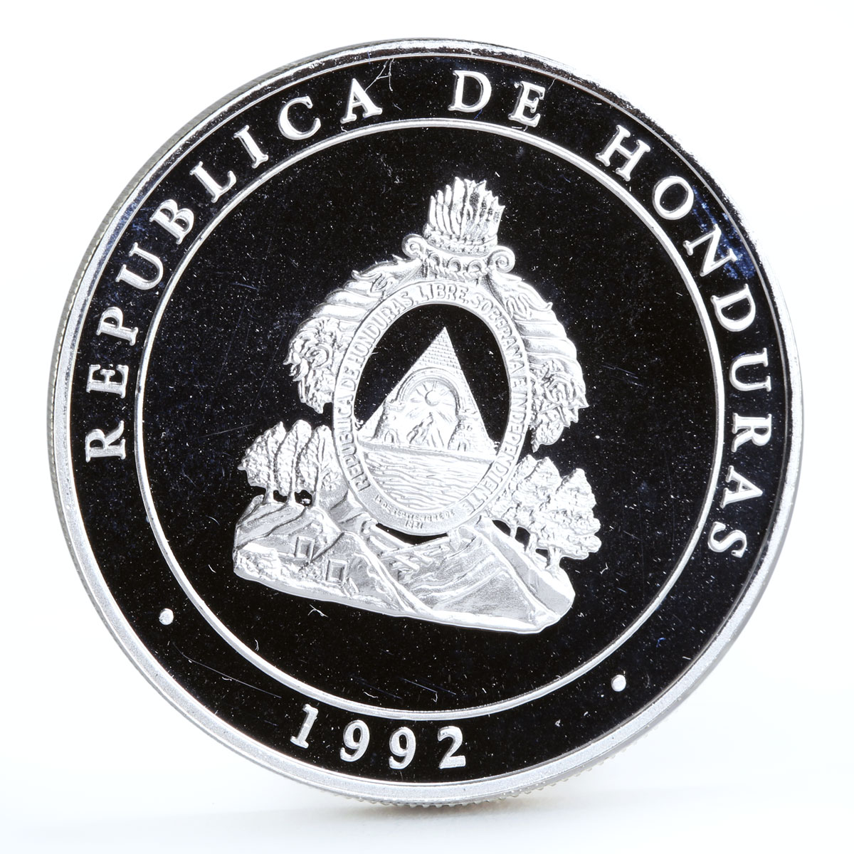 Honduras 100 lempiras Discovery of America Ship Stone Monument silver coin 1992
