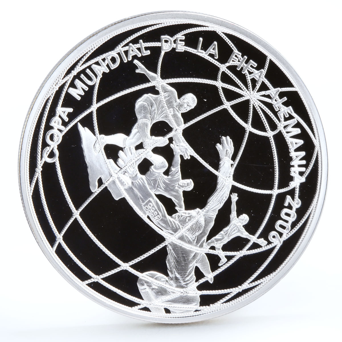 Peru 1 sol Football World Cup in Germany Players Globe proof silver coin 2004