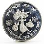 India 100 rupees International Year of the Child proof silver coin 1981