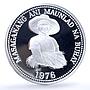 Philippines 25 piso FAO Food Day Woman Holding Grain proof silver coin 1976